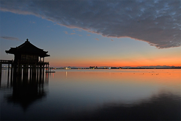 満月寺　浮卸堂